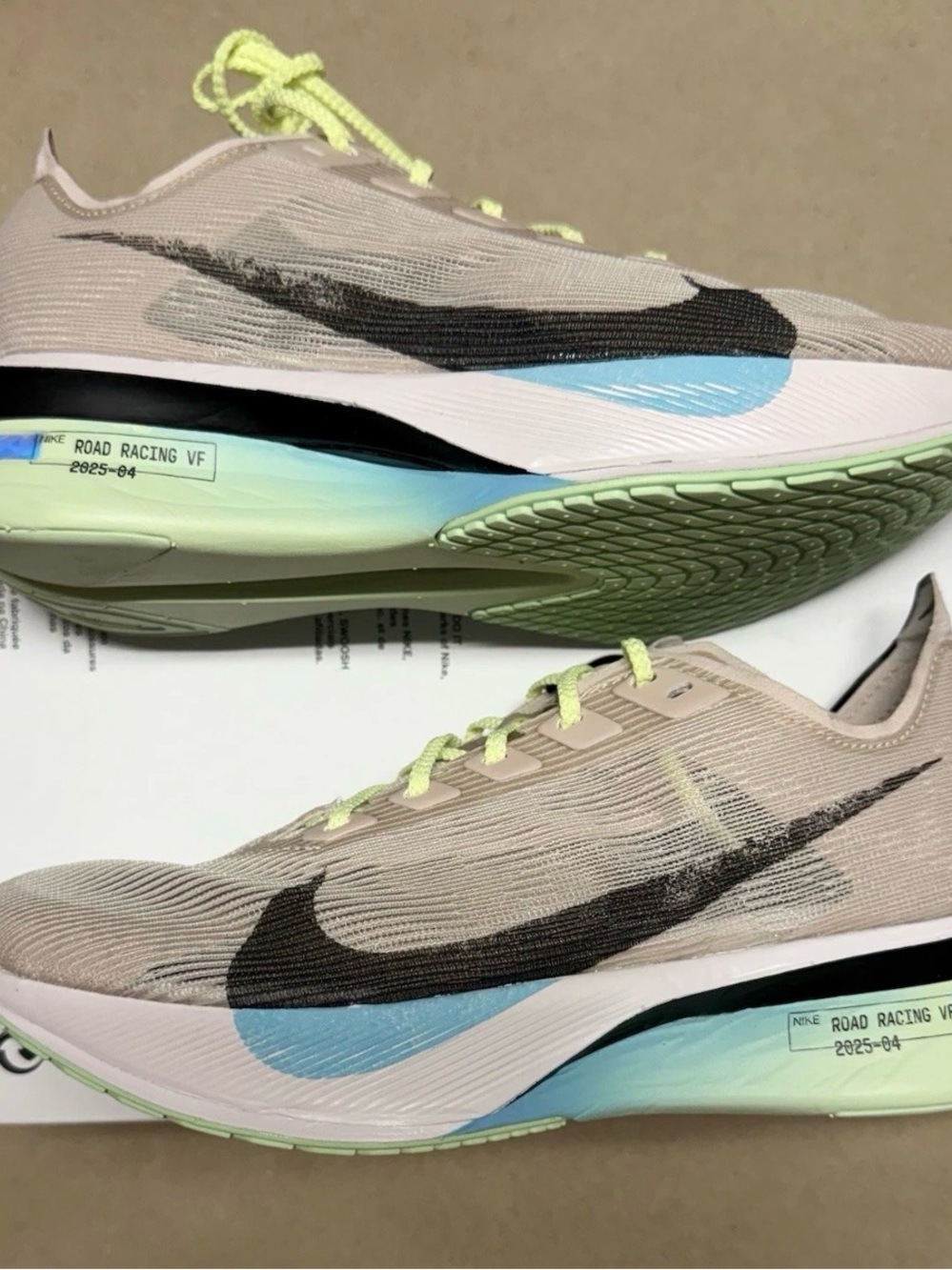 Nike Zoom X Vaporfly Next 4% Silt Red Barley Volt women’s 6 running shoes NEW!